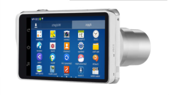 Pametni digitalni fotoaparat Samsung Galaxy Camera 2 bo zlahka prepričal tudi najzahtevnejše uporabnike.
