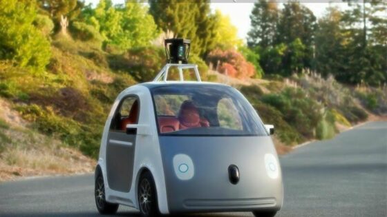 Pri podjetju Google so prepričani, da bi lahko njihov avtomobil že v letu dni osvojil mestne ulice.