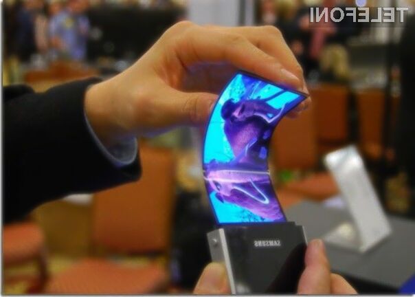 Mobilnik Galaxy Note 4 bo po vsej verjetnosti opremljen z upogljivim zaslonom.