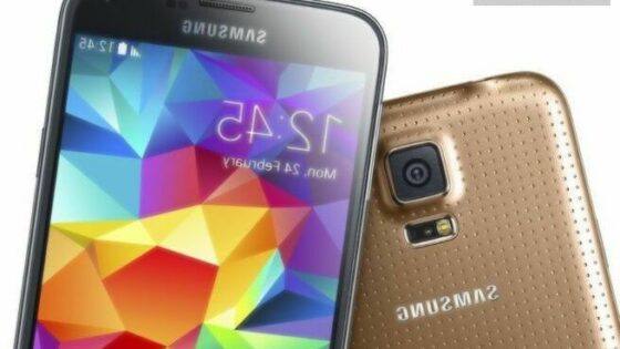 Pametni mobilni telefon Samsung Galaxy S5 je bil deležen pomembne nadgradnje operacijskega sistema in prednameščene programske opreme!