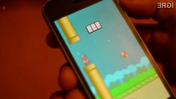 Viralna igra Flappy Bird bo avgusta ponovno na voljo za prenos na spletnih portalih App Store in Google Play!
