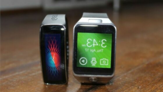 Nova pametna ročna ura Gear podjetja Samsung naj bi bila grajena na osnovi platforme Android Wear.