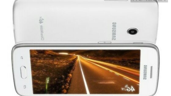 Kompaktni mobilnik Samsung Galaxy Core Mini 4G se bo zlahka prikupil tudi nekoliko zahtevnejšim uporabnikom!