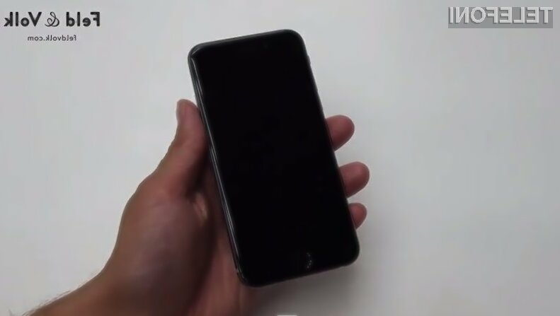 Novi Applov pametni mobilni telefon iPhone naj bi bil pričakovano na voljo v beli, črni in zlati barvi.