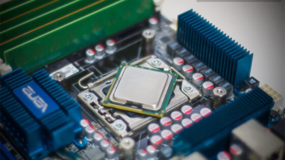 Intelov superzmogljivi procesor Core i7-5960X Extreme Edition je pisan na kožo ljubiteljem računalniških iger.