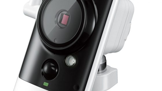 Nova zunanja brezžična kamera visoke ločljivosti, zasnovana za uporabo na prostem, združuje možnost daljinskega dostopa in pomnilnik v kameri sami