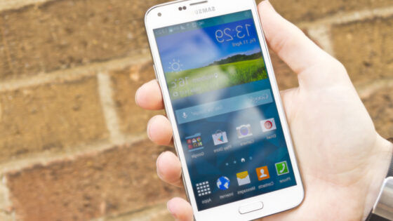 Mobilnika Samsung Galaxy S5 in Galaxy Note 4 naj bi bila prva deležna nadgradnje na Android L!
