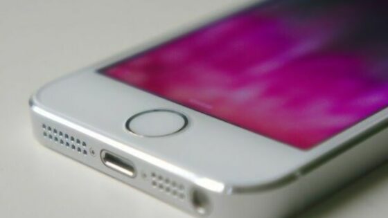 Novi iPhone naj bi bil ponovno opremljen s 4-palčnim visokoločljivim zaslonom!