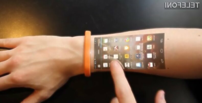 Zapestnica, ki zaslon pametnega mobilnega telefona projicira na roko, bi lahko bila naprodaj že čez slabo leto dni!