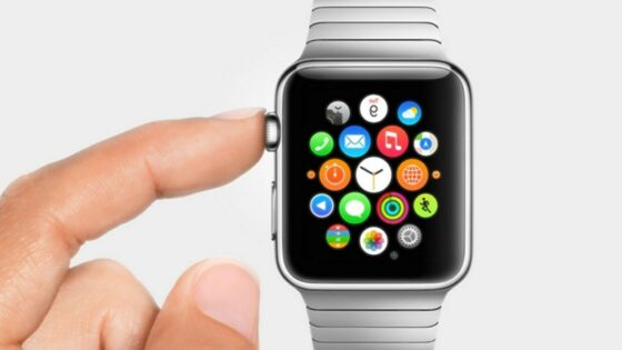 Pametno ročno uro Apple Watch bo mogoče kupiti že aprila!