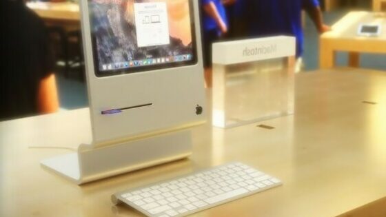 Prenovljeni Macintosh iz leta 1984 izgleda naravnost fantastično!