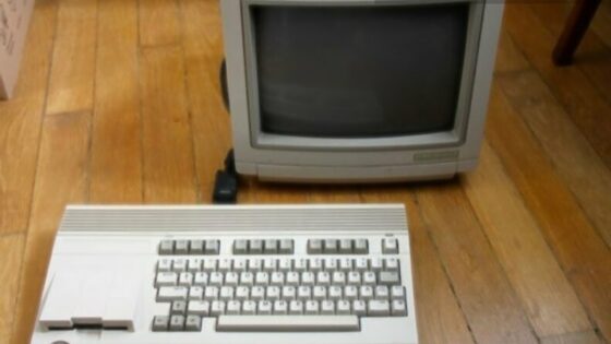 Osebni računalnik Commodore 65 je bil prodan za kar preračunanih 19.400 evrov!