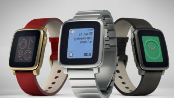 Pametna ročna ura Pebble Time je takoj prepričala uporabnike spletnega portala Kickstarter.