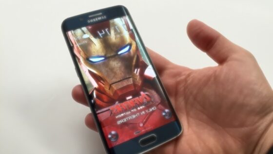 Galaxy S6 v Iron Man preobleki gre v prodajo kot za stavo!