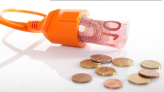 Vas zanima kako prihraniti do 100€ letno? Izpolnite spodnji obrazec in se prijavite na brezplačno delavnico!