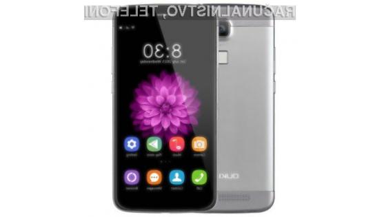 Pametni mobilni telefon OUKITEL U10 za malo denarja ponuja veliko.