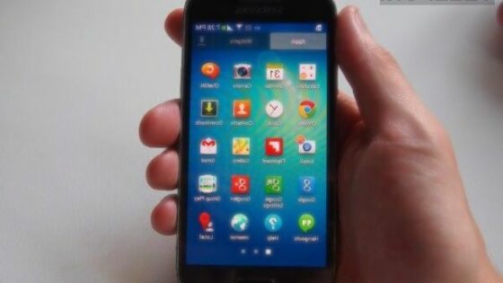 Pametni mobilni telefon Samsung Galaxy S4 Mini Plus ponuja odlično razmerje med ceno in zmogljivostjo.
