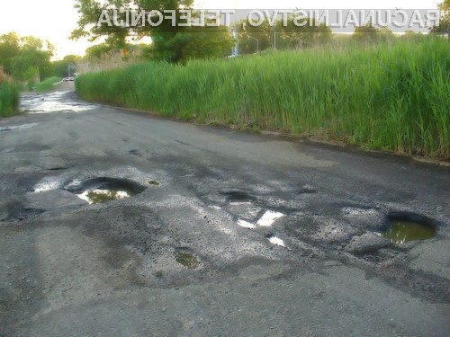 Googlov sistem za razkrivanje poškodovanih cest bo imel v Sloveniji precej dela.