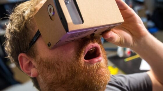 Uporabniki mobilnih telefonov Android naravnost obožujejo Google Cardboard.