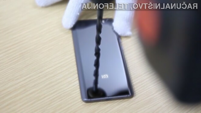 Ohišje pametnega mobilnega telefona Xiaomi Mi 5 Pro bo preživelo tudi najbolj nerodnega uporabnika.