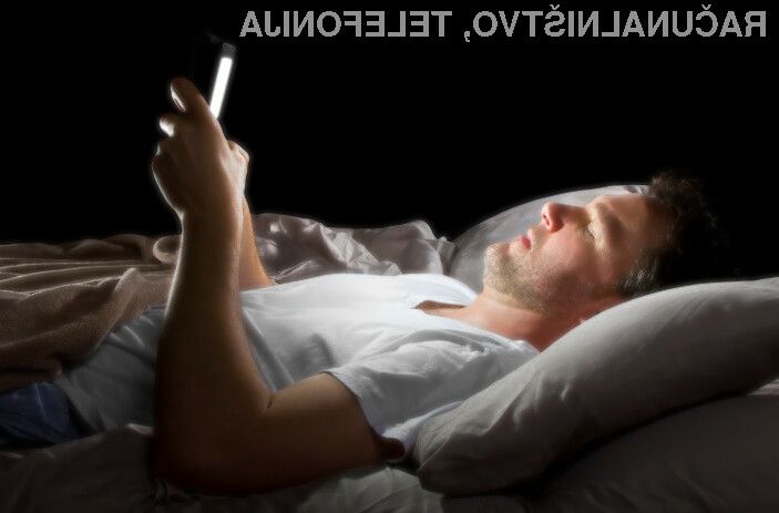 Nekaj ur pred spanjem nikar ne uporabljajte družbenih omrežij!