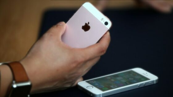 Pametni mobilni telefon Apple iPhone 7s naj bi prinesel veliko uporabnih novosti!