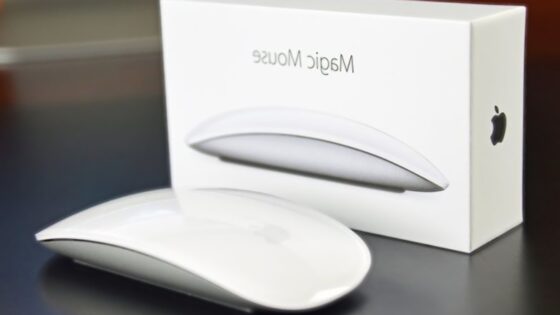 Nova Applova računalniška miška Magic Mouse s tehnologijo 3D Touch naj bi bila naprodaj čez dobro leto dni.