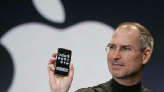 Mobilni telefon Apple iPhone si je prislužil prestižno lovoriko najboljšega pripomočka!
