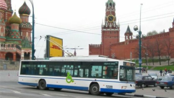 Brezplačni dostop do interneta je pripomogel k večjemu zadovoljstvu uporabnikov storitev javnega prevoza.