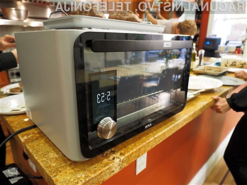Glavna prednost novodobne pečice June Intelligent Oven je v njeni enostavnosti uporabe.
