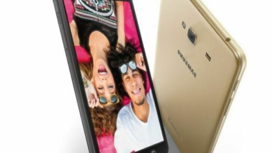 Pametni mobilni telefon Samsung Galaxy J Max v marsičem spominja na Xiaomijev Mi Max.