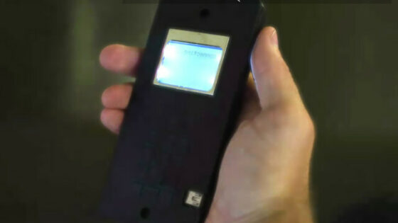 Mobilni telefon inštituta MIT se sam sestavi v manj kot minuti!