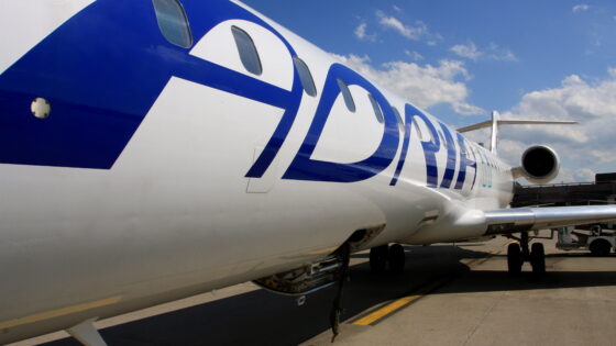 Uporaba Samsunga Galaxy Note 7 je do nadaljnjega prepovedan na letalih Adria Airways!