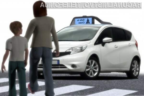 Avtonomna vozila bodo pešce opozarjala, kdaj prečkati cesto