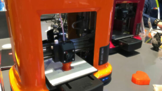 Inovativni 3D tiskalnik daVinci Mini podjetja XYZprinting za zelo malo denarja ponuja veliko!