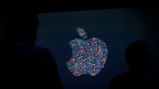 Francoz je moral biti zelo »jezen« na izdelke podjetja Apple!