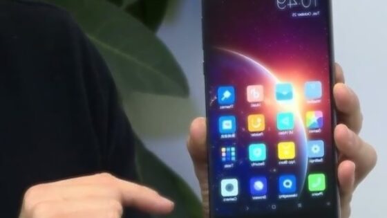 Telefon Xiaomi Mi Mix Nano bo kljub 5,5-palčnem zaslonu nadvse kompakten!