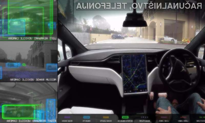 Doživite vožnjo s Teslinim avtonomnim jeklenim konjičkom