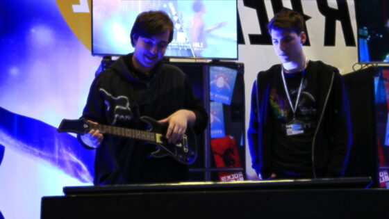 Na sejmu Zabavne elektronike Comptech  tudi DJ ŠOLA  in ŠOLA ROKENROLA