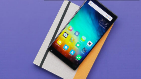 Xiaomi Mi Mix je takoj prepričal uporabnike storitev mobilne telefonije!
