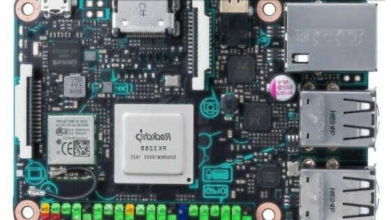 Kompaktni računalniški sistem Asus Tinker Board za nekoliko več denarja ponuja precej zmogljivo strojno opremo!