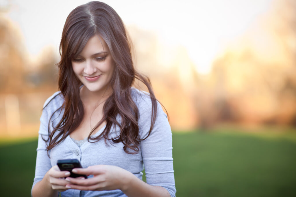 Podjetje SoftNET bo pri nas kmalu ponujalo tako imenovano navidezno mobilno omrežje!