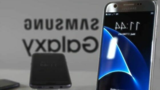 Avtonomija delovanja Samsunga Galaxy S7 je v navezi z Androidom 7.0 Nougat precej krajša kot v primerjavi z starejšim Androidom Marshmallow.
