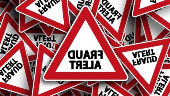 10 milijonskih internetnih goljufij, ki burijo duhove