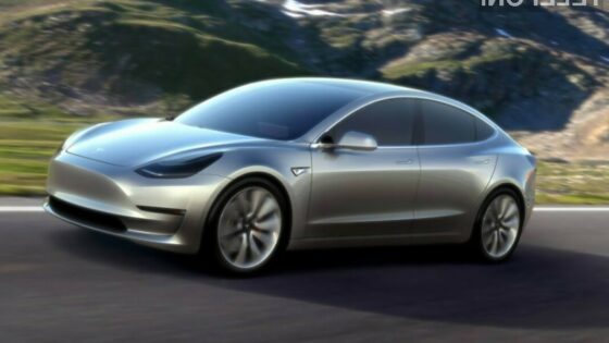 Električni avto Tesla Model 3 bo kmalu zapeljal na proizvodni trak