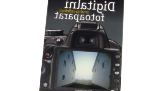 Digitalni zrcalno-refleksni fotoaparat