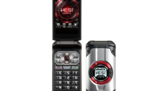 Preklopni pametni mobilni telefon Kyocera Torque X01 ne bomo zlahka uničili!