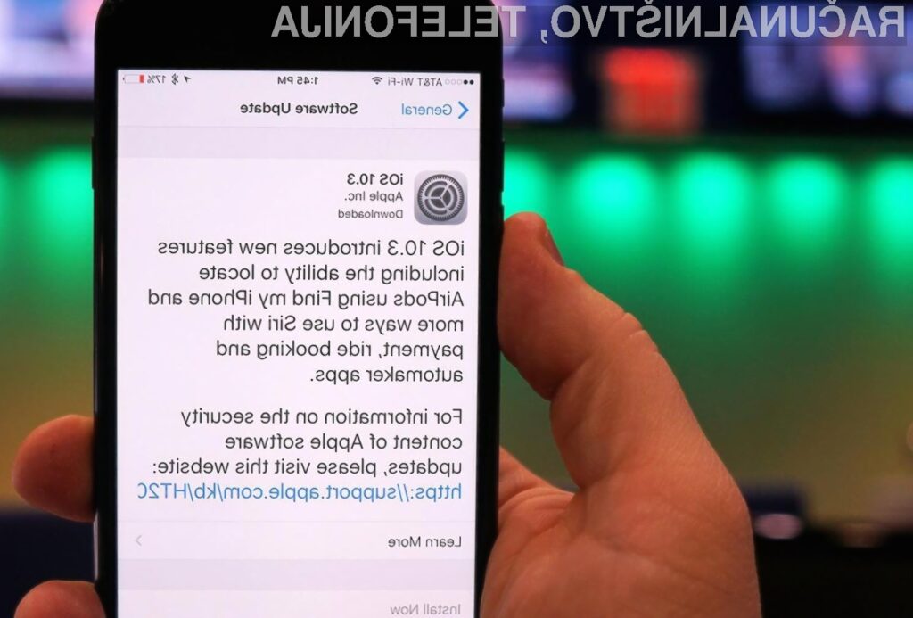 Uporabniki pametnih mobilnih telefonov iPhone 5 in iPhone 5C bi lahko kmalu ostali brez posodobitev mobilnega operacijskega sistema iOS.