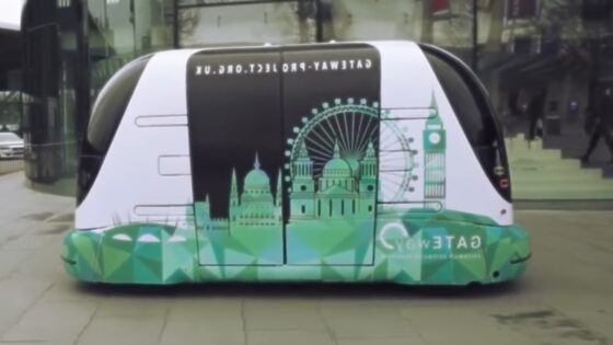 V Londonu na preizkusu avtobus, ki ne potrebuje šoferja