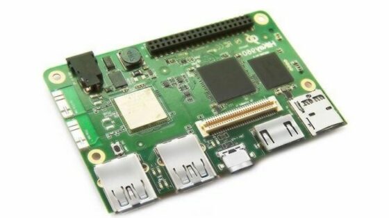 Kompaktni osebni računalnik Huawei HiKey 960 bo zlahka kos tudi najzahtevnejšim opravilom.